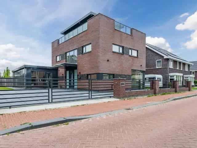 Luxe Villa te koop Lelystad 6 slaapkamers A+ energielabel