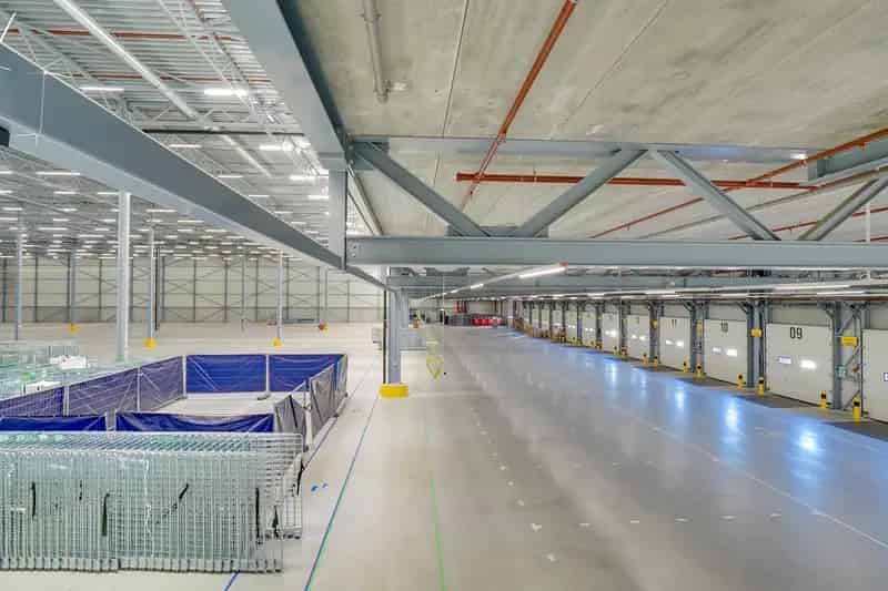 Bedrijfshal Utrecht te huur 6000m2 Lage Weide