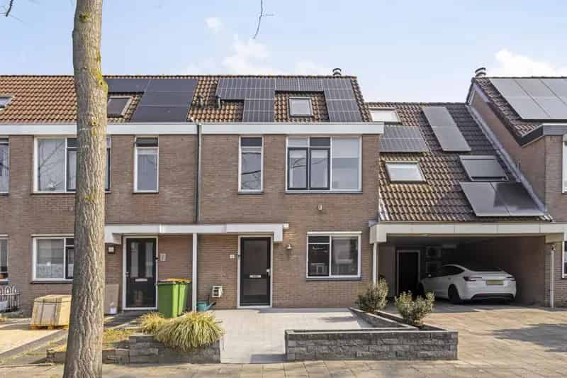 5 Slaapkamers Energielabel A Ruime gezinswoning Carport Schuur Zonnepanelen