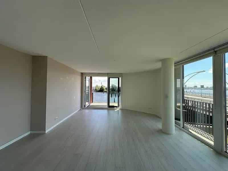Modern appartement Haarlem  2 slaapkamers balkon
