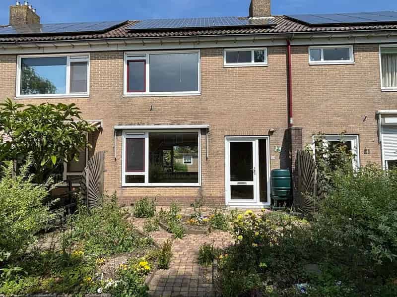 Huis Te Koop , 19, P. van Zoonenstraat, Winkel, Noord-Holland