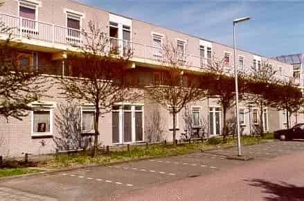 Appartement Rokkeveen Nabij Winkels en OV
