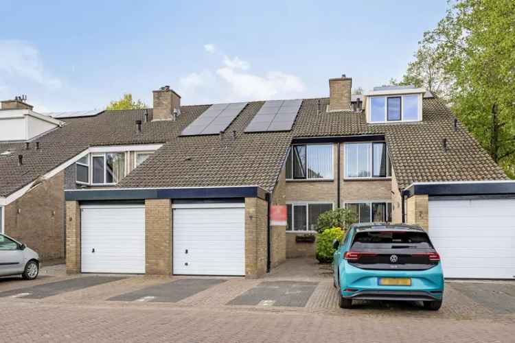 Ruime Tussenwoning Made 8 Zonnepanelen Garage 2 Parkeren