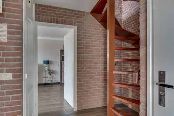 Ruime 2-onder-1-kapwoning met 4 slaapkamers en 12 zonnepanelen