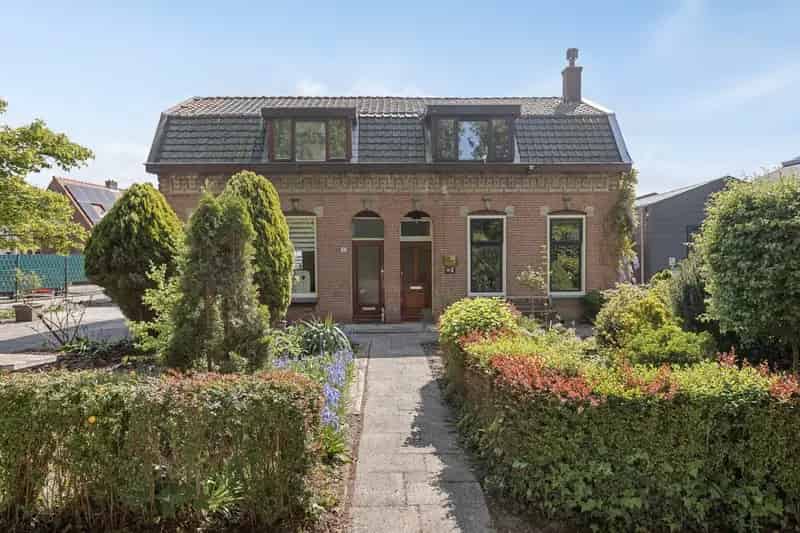 Huis te koop Spijkenisse Molenpad 11 380m2