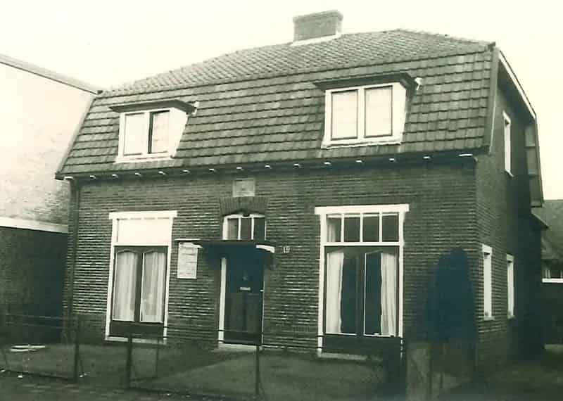 Huis te koop Bussum: Vrijstaand woonhuis met garage 75m2