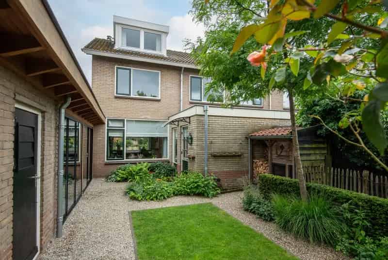 Gezinswoning Putten 5 slaapkamers veranda tuin
