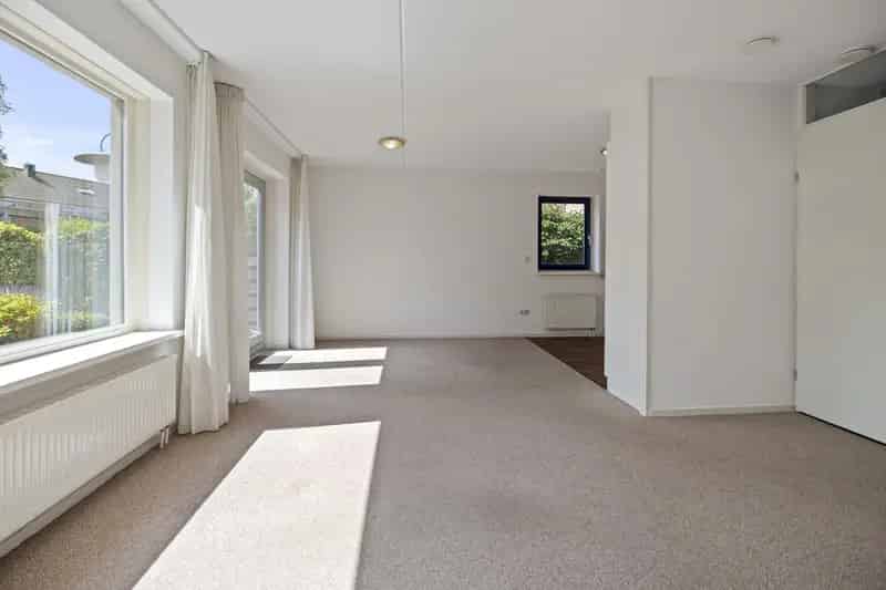Appartement te koop 't Zand 2 slaapkamers tuin parkeerplaats