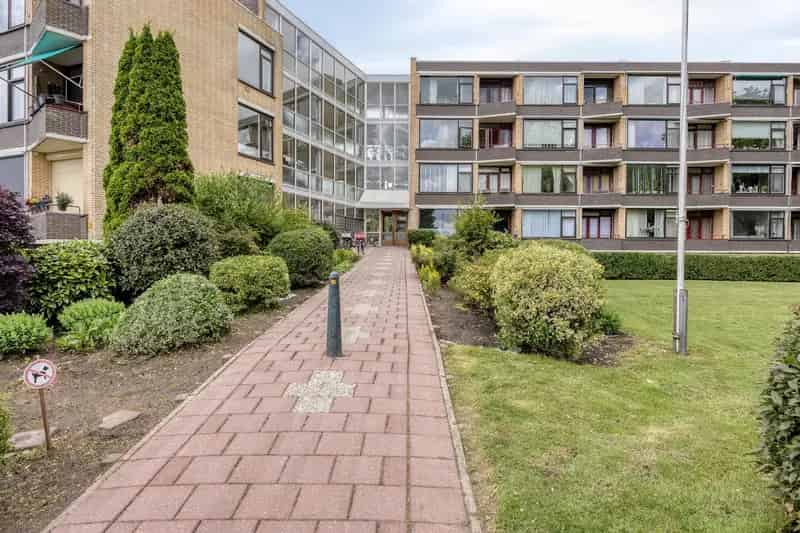 Tweekamerappartement Westwijk Balkon Berging Lift