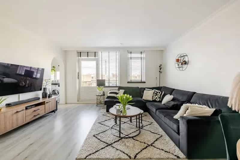 Appartement Purmerend: Instapklaar 3-kamer appartement nabij centrum