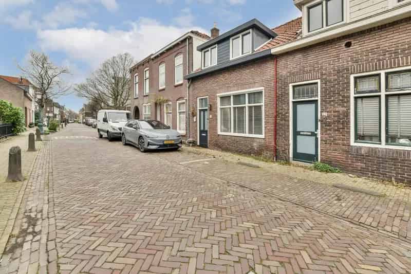 Gezinswoning Leiderdorp: Ruim 3 Slaapkamers, Tuin, Nabij Centrum