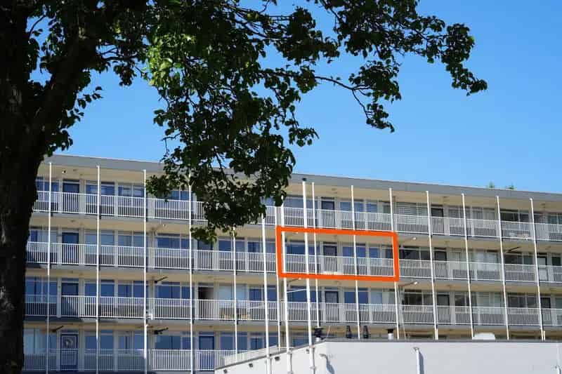 Ruim 4 Kamer Appartement Tilburg met Balkon en Berging