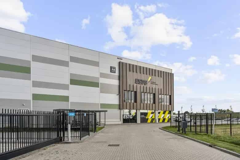 10728 m2 Bedrijfsruimte te Huur Oosterhout Logistiek Distributiecentrum
