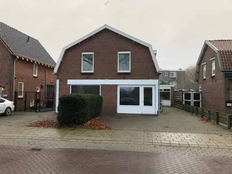 Huis te koop Zwanenburg  309m2  530m2 perceel  meerdere woonunits