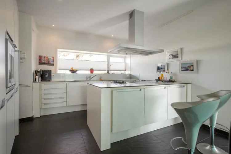 Luxe Villa Heerlen - 4 slaapkamers, royale tuin, energielabel A