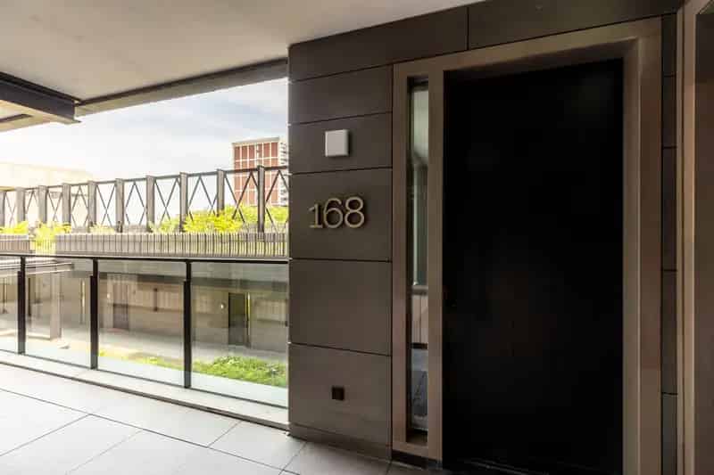 Luxe appartement Rotterdam Bay House 178m2 2 balkons parkeerplaats