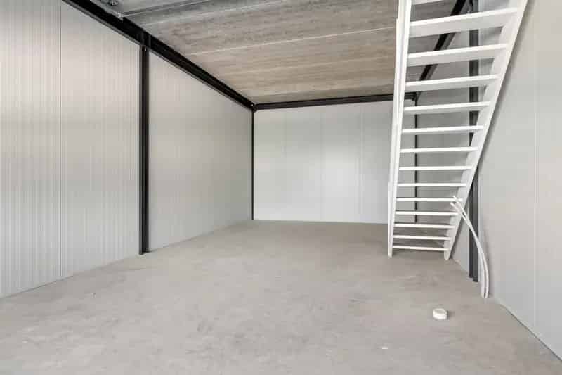 Bedrijfshal Oud-Beijerland | Zoek bedrijfshallen te huur: Antonie van Leeuwenhoekstraat 1-B12 3261 LT Oud-Beijerland 