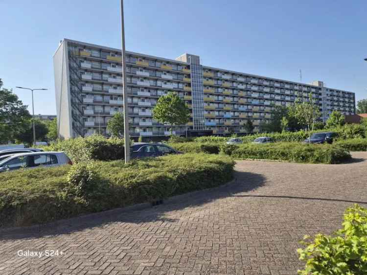 Ruim appartement 85m2 nabij winkelcentrum en natuurpark