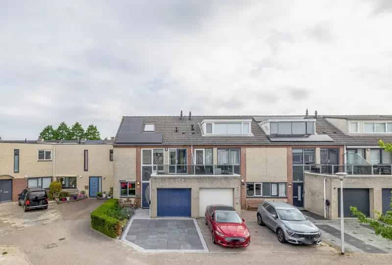 6 Kamer Eengezinswoning te Koop s Gravenland