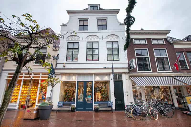 Beleggingspand Gouda Winkel en Woning Te Koop