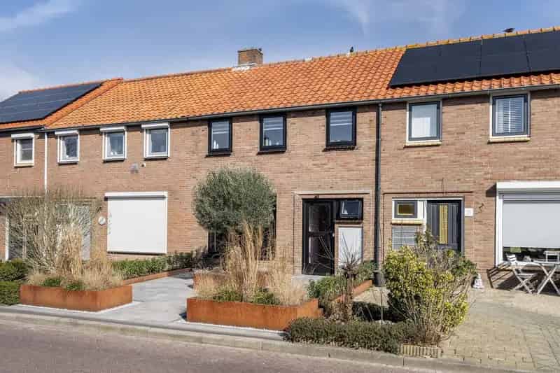 Geringeoveerde Tussenwoning Sint-Annaland 3 slaapkamers