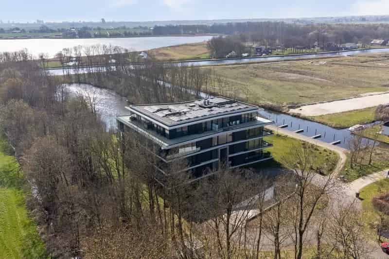Luxe Appartement Voorschoten Aan Het Water 2 Parkeerplaatsen