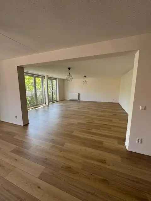 Te Huur: Ruim 4 Kamer Appartement 174m2 Den Haag