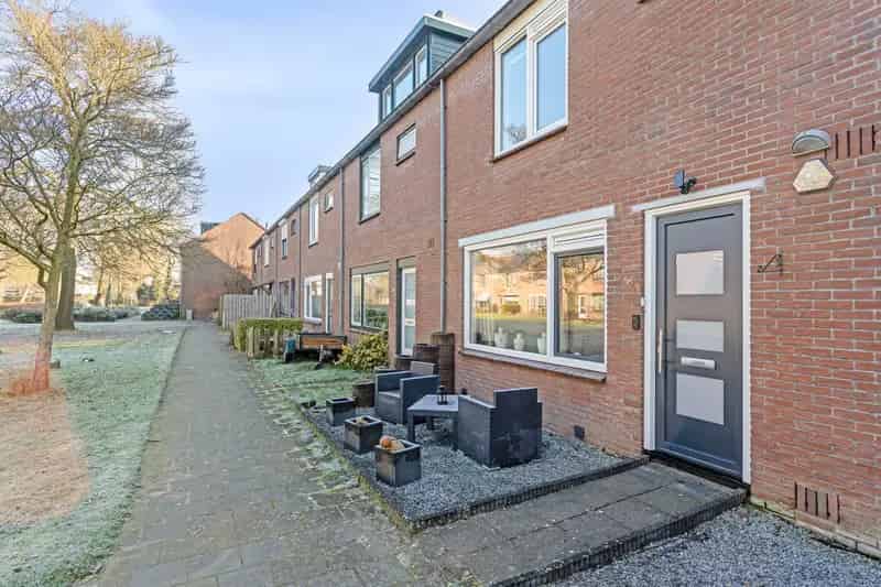 Huis te koop Apeldoorn 4 slaapkamers tuin Zevenhuizen
