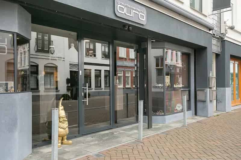 Winkel te Huur Roosendaal Raadhuisstraat 185m2