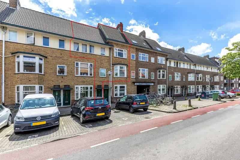 Kamer 17m2 Rosendaalsestraat - Per 1 Mei Beschikbaar