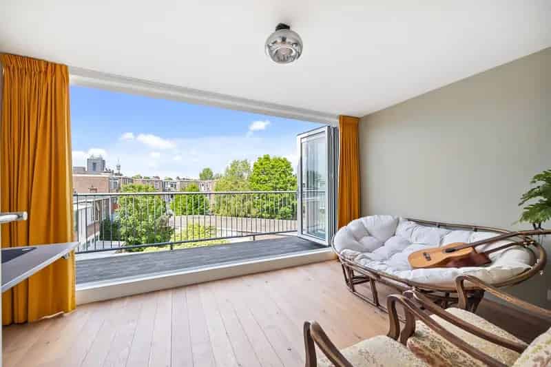 Huis te koop Voorburg: Ruime gezinswoning met tuin en dakterras