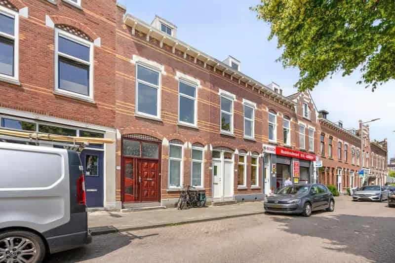 Huis te koop Rotterdam Zuid 6 slaapkamers 3 badkamers
