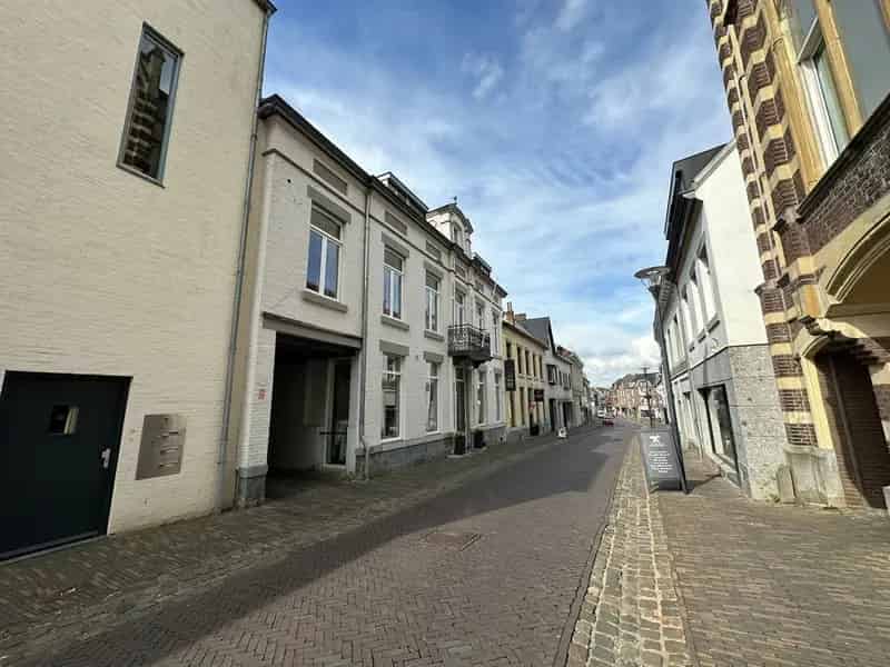 Ruim Appartement Meerssen Centrum 1 Slaapkamer Gerenoveerd