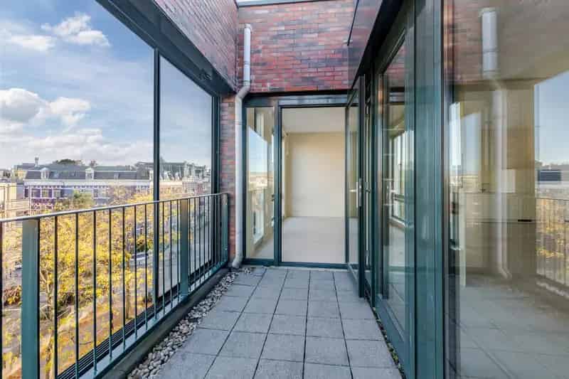 Gerenoveerd Appartement Plantagebuurt Dakterras Parkeerplaats