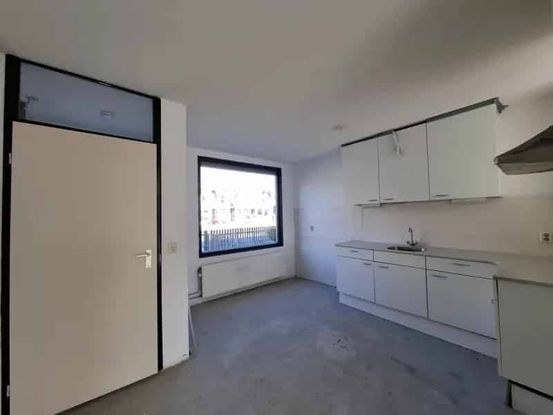 Kluswoning Overschie 4 slaapkamers Tuin Aan Het Water