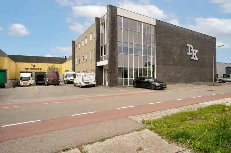 Bedrijfshal te huur Noordwijkerhout 1790m²