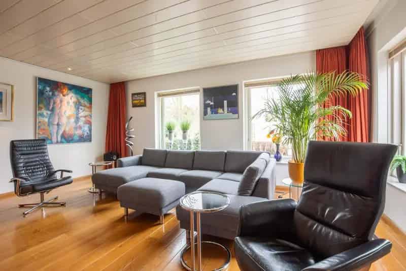 Huis te koop Aalsmeer 3 slaapkamers tuin aan water