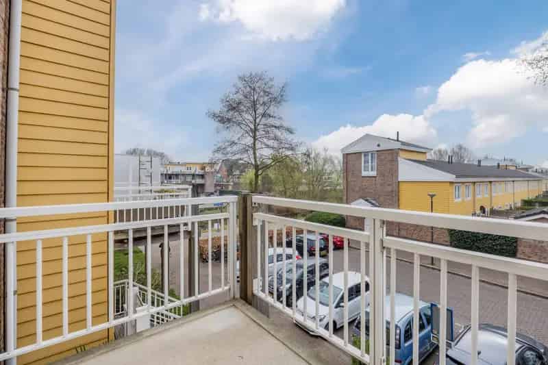 Ruime 4 Kamer Maisonnette Nieuw Terbregge 3 slaapkamers Balkon Parkeerplaats