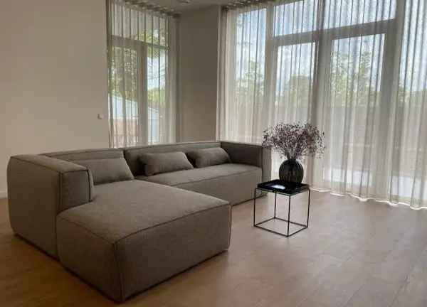 Gemeubileerd Appartement Maastricht 2 Slaapkamers Privé Tuin