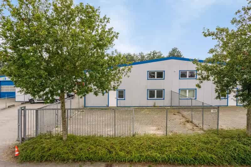 Bedrijfshal Emmer Compascuum 110m² te koop