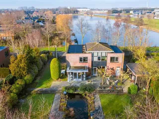 Villa te Koop Hollandse Hout Lelystad