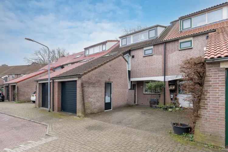 Huis Te Koop in 33, Zwinglilaan, Hilversum, Noord-Holland