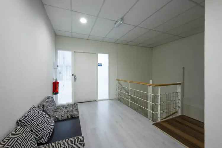 Bedrijfsunit Amsterdam Zuidoost 525m2 Kantoorruimte Toplocatie