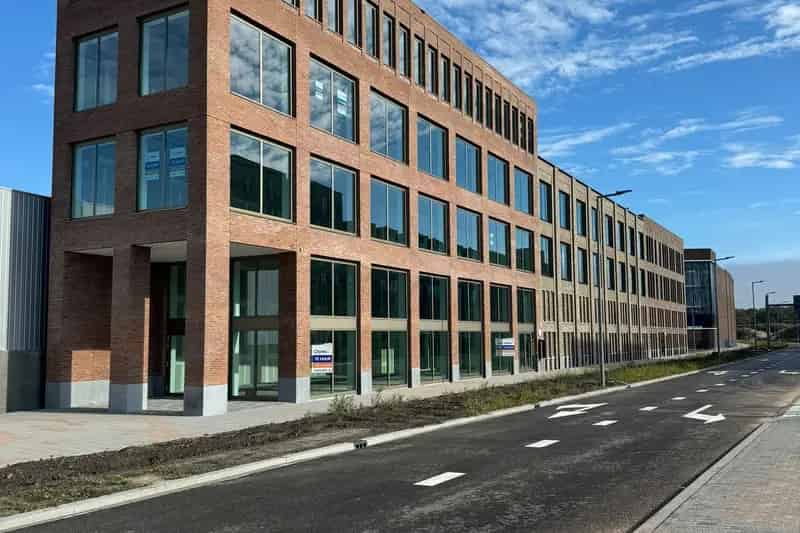 Kantoor te Koop Rotterdam Nieuw Kralingen 1858m² 32 Parkeren A++++