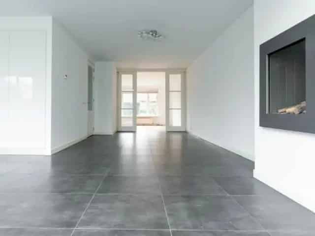 Ruime 5 Slaapkamer Woning Te Huur Nabij Winkels En Scholen