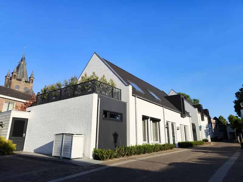 Luxe Tweekapper Oisterwijk: Uitzicht Sint-Petruskerk