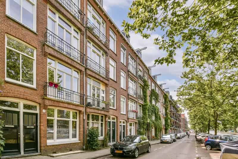 Appartement Schinkelkade Amsterdam: Benedenwoning met Tuin en Waterzicht