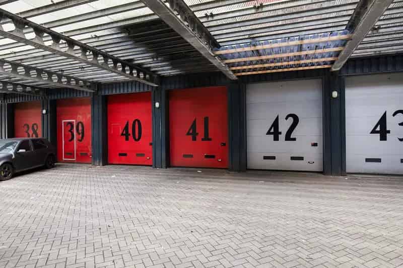 Bedrijfshal Amsterdam Noord te Koop