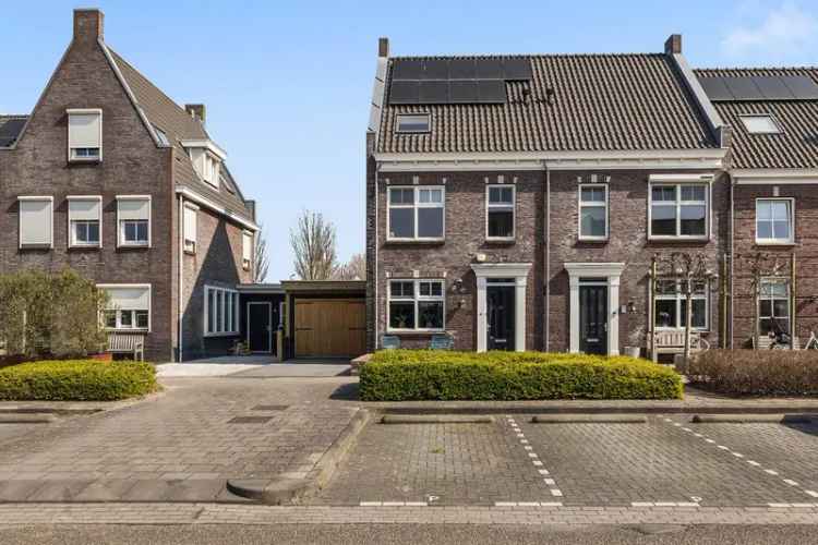 Ruime Hoekwoning Dirksland 5 Slaapkamers Instapklaar