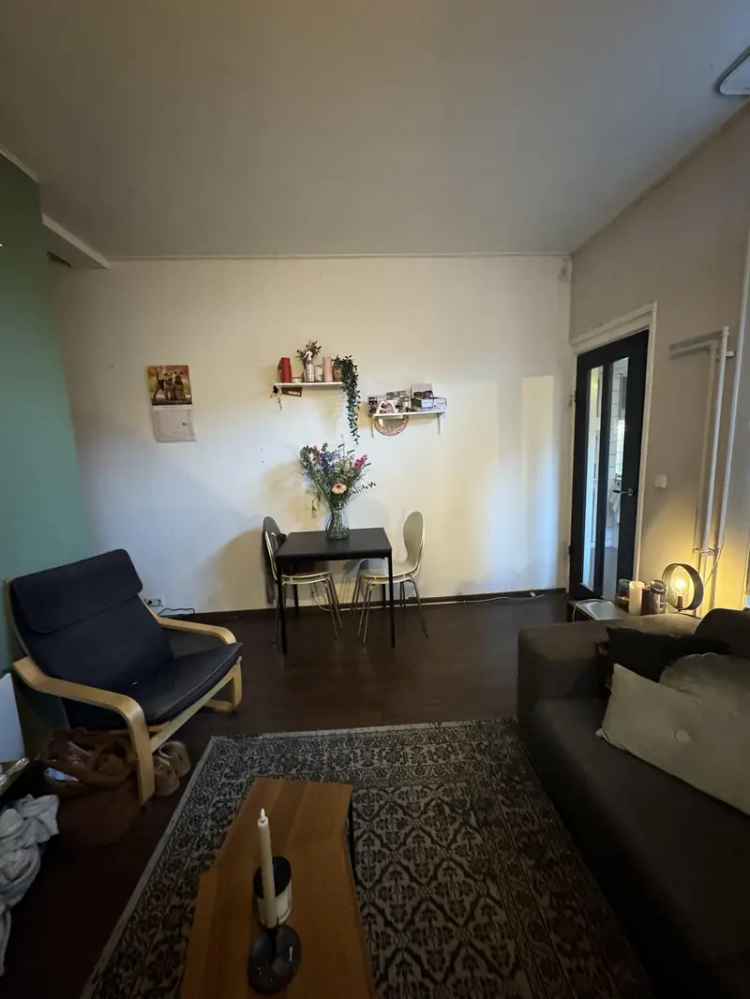 Kamer te huur Enschede: Gezellig huis met 3 meiden zoekt 4e huisgenoot